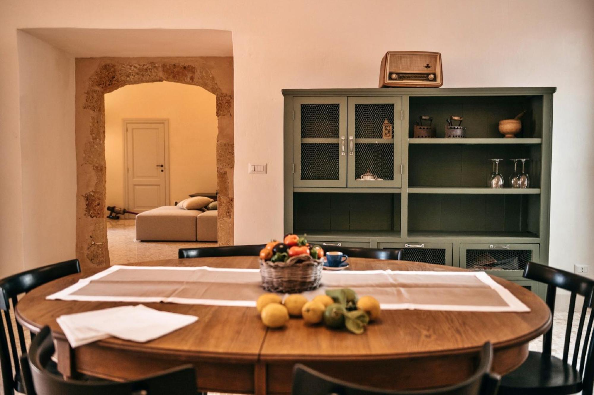 Palazzo Pati Hotel Tiggiano Kültér fotó